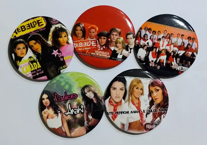 Set de chapitas de colección Rebelde RBD - 2