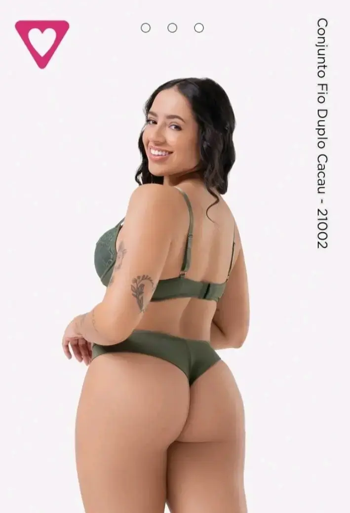 Conjunto de lencería verde con encaje - 2
