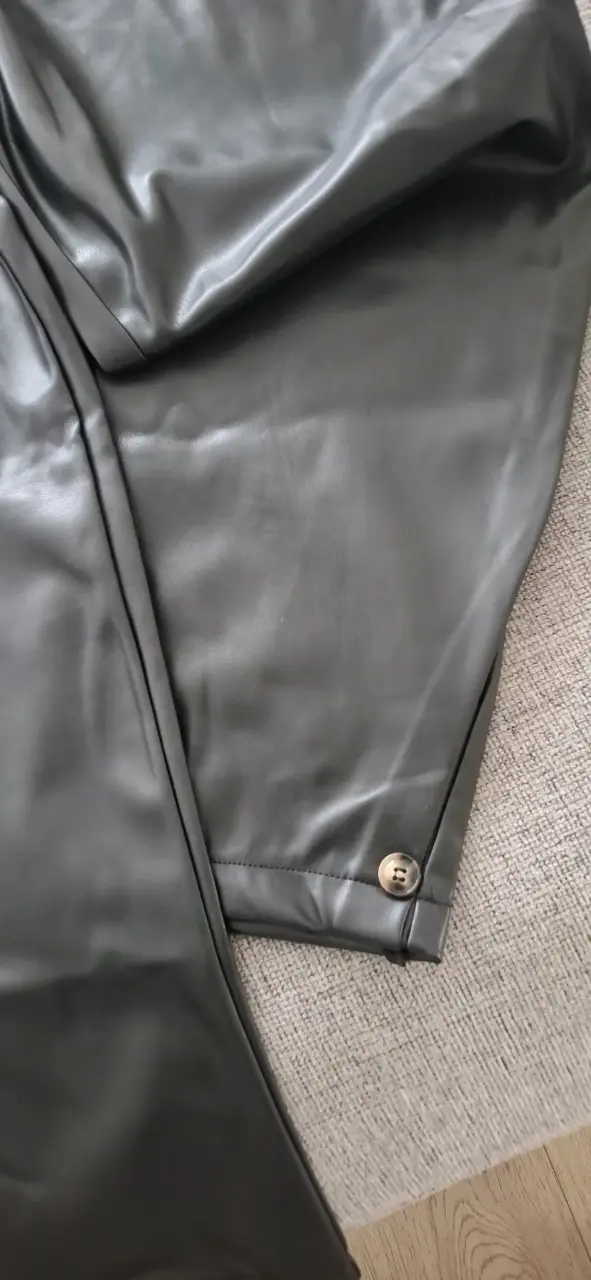 Pantalones de cuero sintético negro para mujer - 5