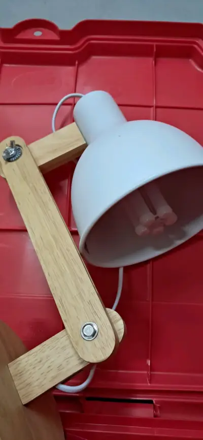 Lámpara Apliqué diseño industrial blanco y madera - miniatura 4