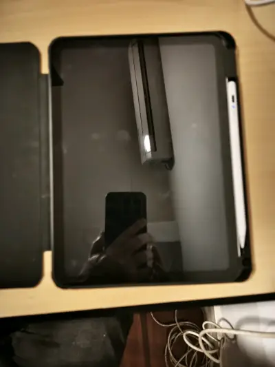 iPad con funda protectora, pantalla de 10 pulgadas - miniatura 6