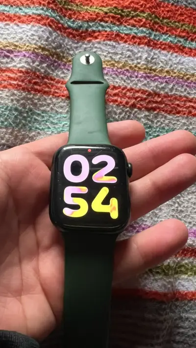 Apple Watch Serie 7 de 45 MM - miniatura 2