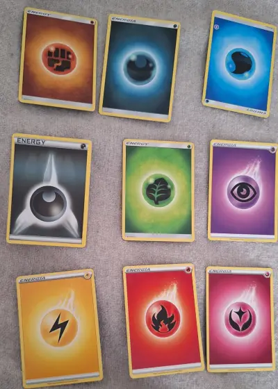 Colección de Cartas Pokémon Variadas - miniatura 6