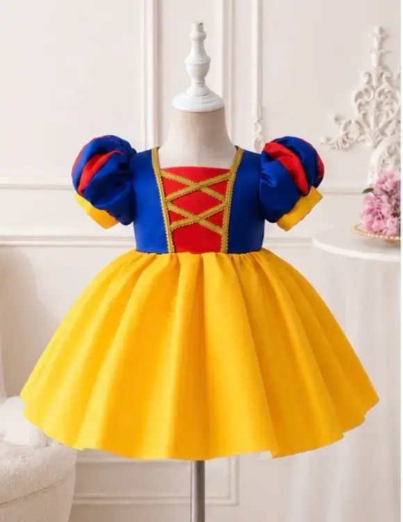Disfraz de princesa para niña estilo Blancanieves