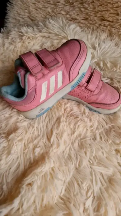 Zapatillas rosadas para niñas Adidas con velcro - miniatura 2