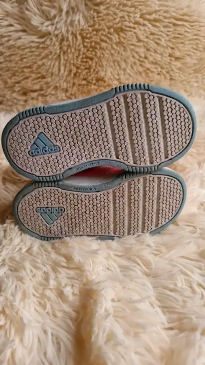 Zapatillas rosadas para niñas Adidas con velcro - miniatura 3