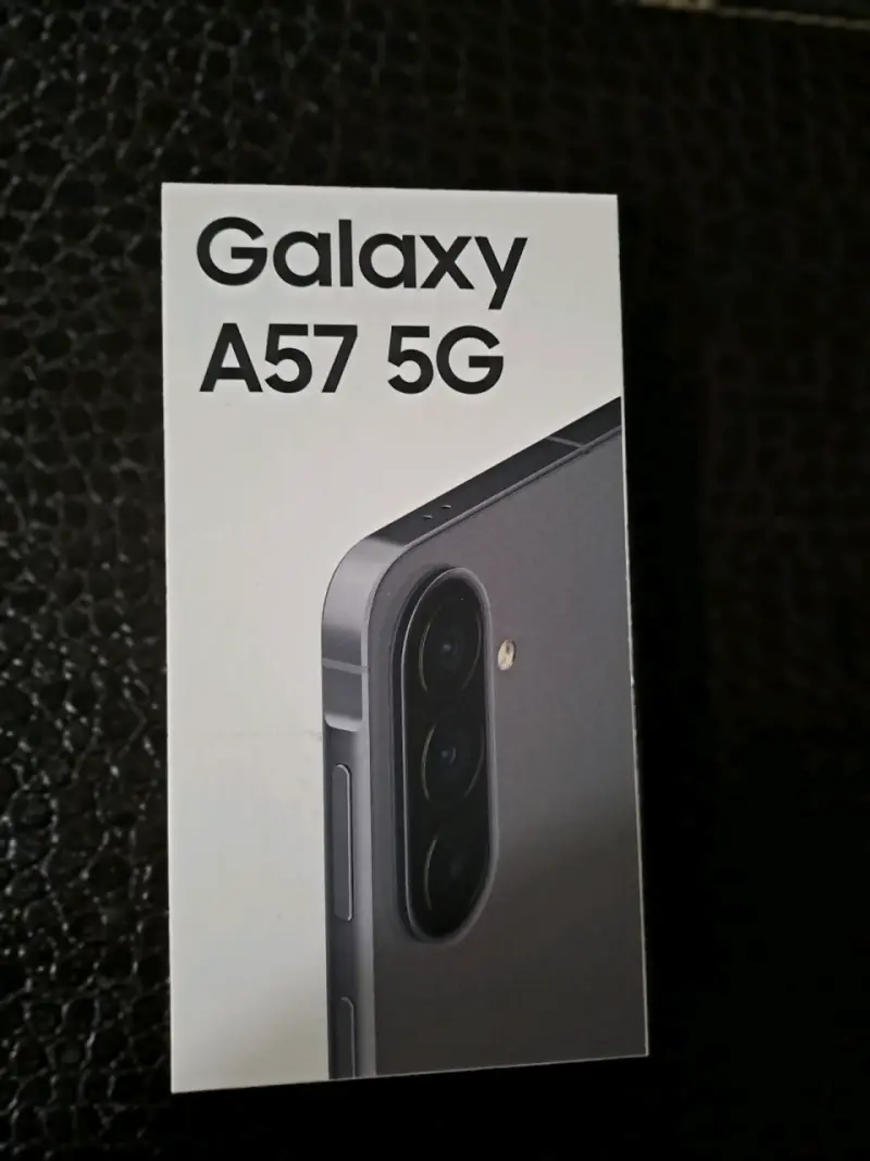 Smartphone Samsung Galaxy A57 5G nuevo - 1