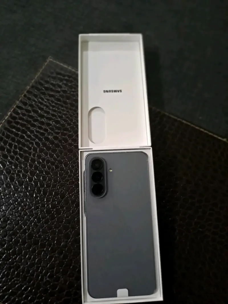 Smartphone Samsung Galaxy A57 5G nuevo - 3