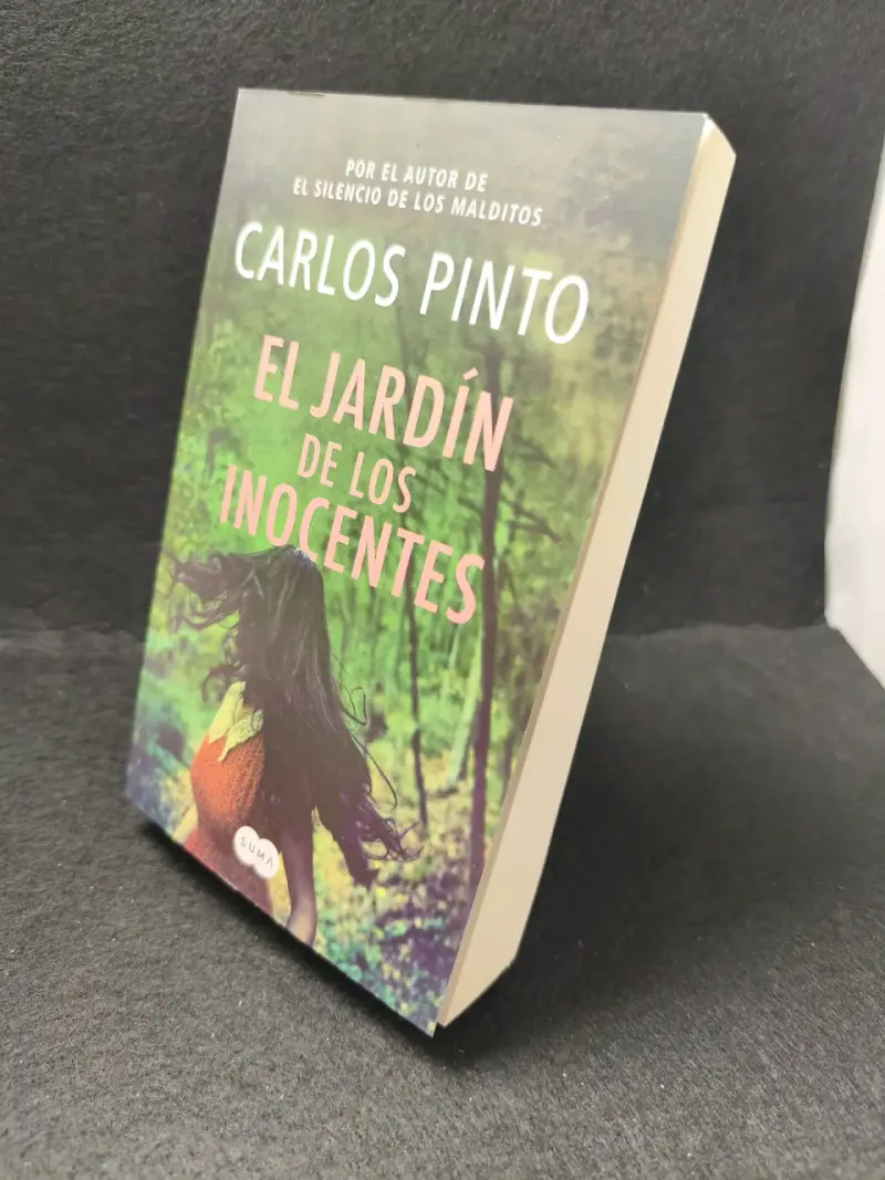 Libro 'El Jardín de los Inocentes' de Carlos Pinto - 3