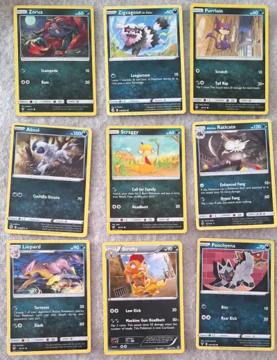 Colección de Cartas Pokémon Variadas - miniatura 1