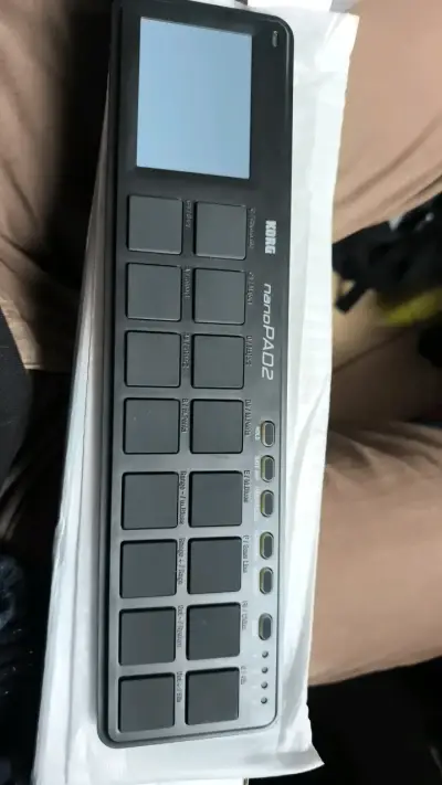 Controlador MIDI Korg nanoPAD2 compacto - miniatura 2
