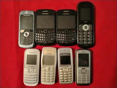 Celulares retro de varias marcas - miniatura 1