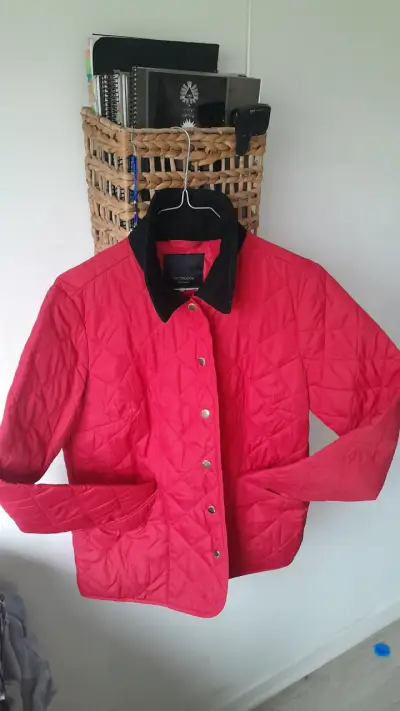Chaqueta acolchada roja Southland para mujer - miniatura 1