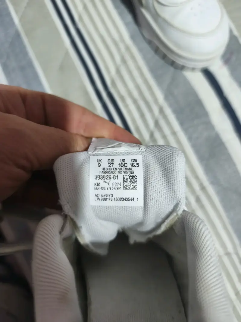 Zapatillas blancas para niños con diseño holográfico Puma - 2