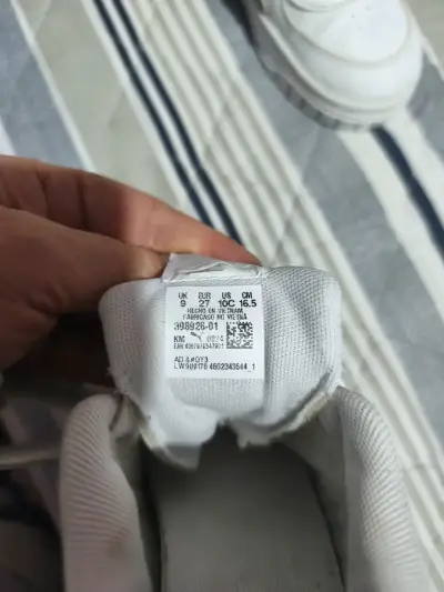 Zapatillas blancas para niños con diseño holográfico Puma - miniatura 2