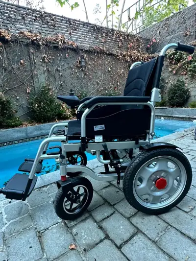 Silla de Ruedas Eléctrica Plegable Adulto GloMed - miniatura 1