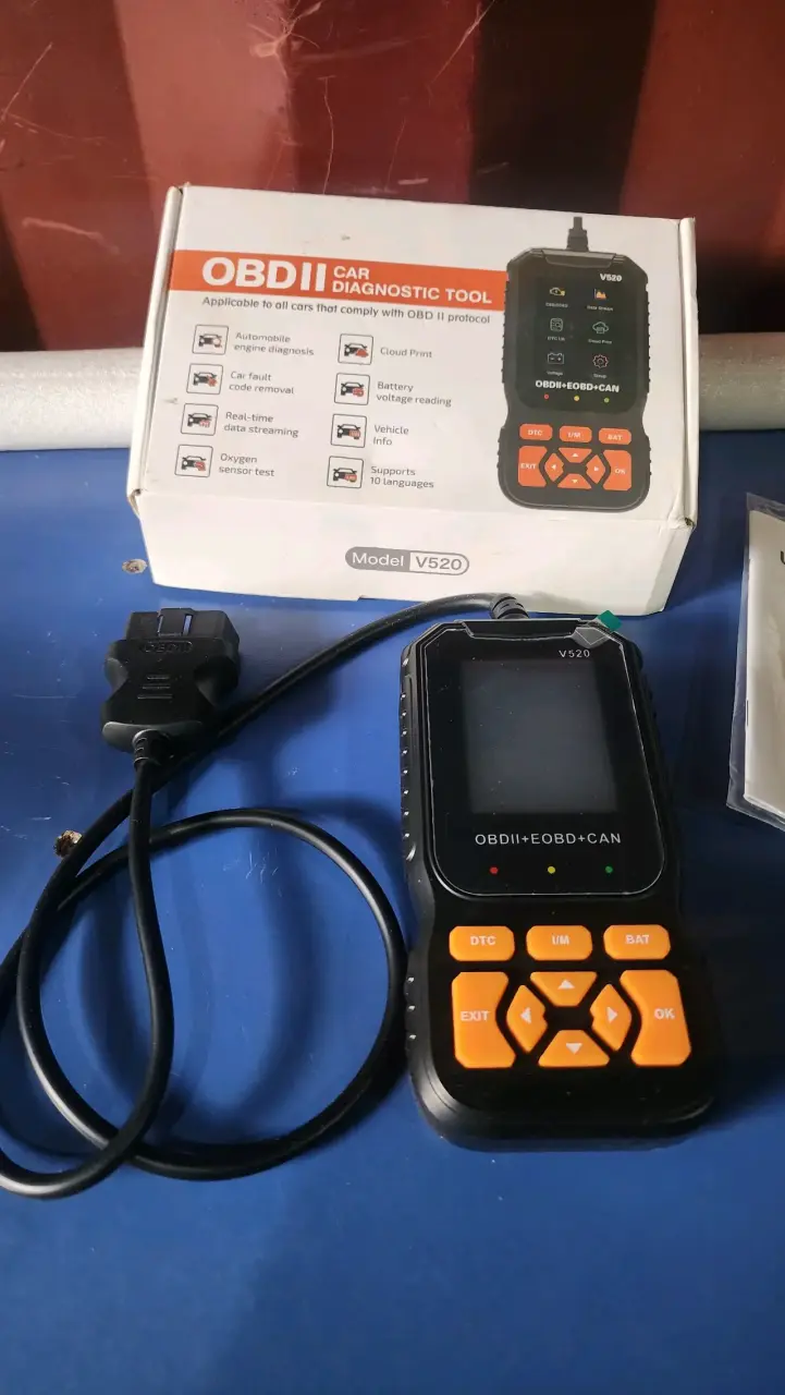 Escáner de Diagnóstico OBDII V520 para Autos - 3