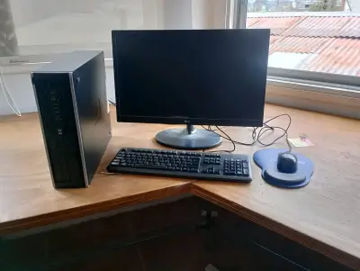 Computador de Escritorio HP - miniatura 1