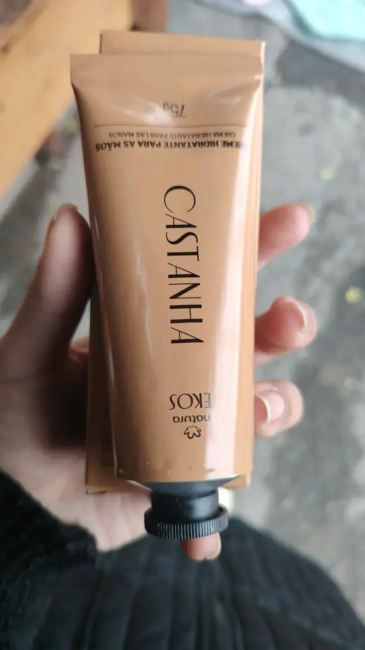 Crema Hidratante para Manos Natura Ekos Castaña 75g - 1