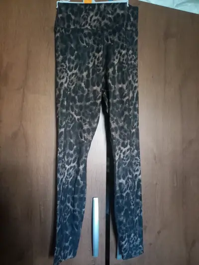 Leggings deportivos con estampado animal print - miniatura 1