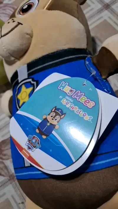 Peluche squishmallows Paw Patrol con uniforme azul - miniatura 3