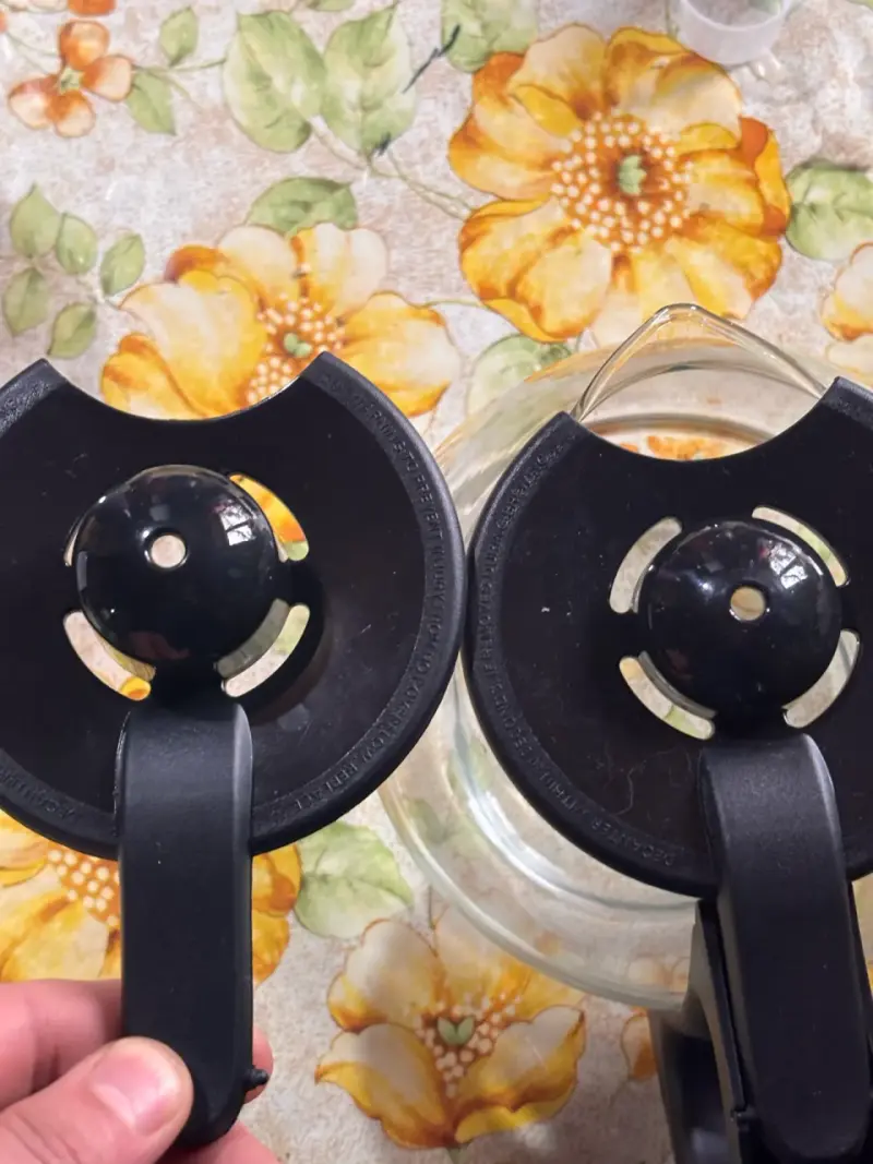 Jarra de vidrio para cafetera con tapa negra - 3