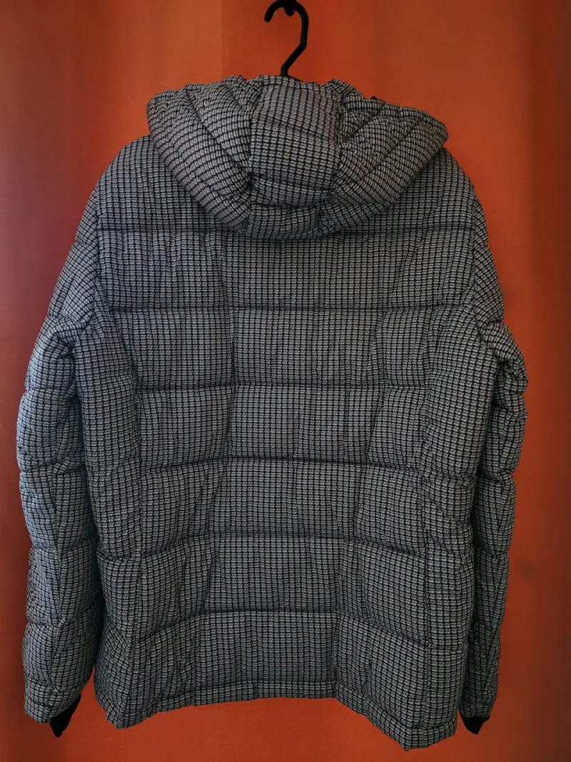 Chaqueta acolchada con capucha para invierno - 2