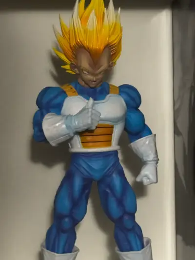 Figura de acción Vegeta Super Saiyan fase 2 - miniatura 1