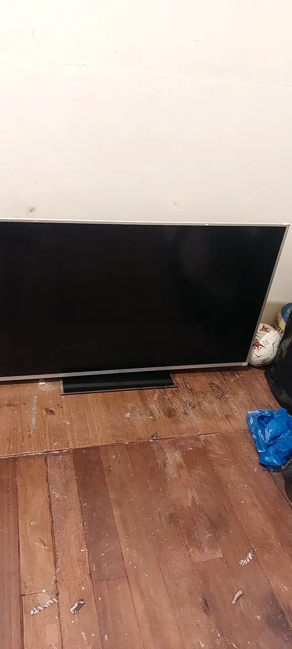 Televisor LED de 40 pulgadas en buen estado - 3