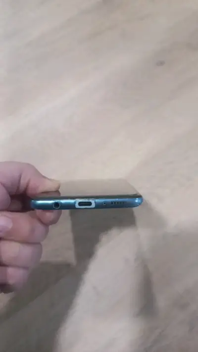 Smartphone Samsung Galaxy A51 azul en buen estado - miniatura 5