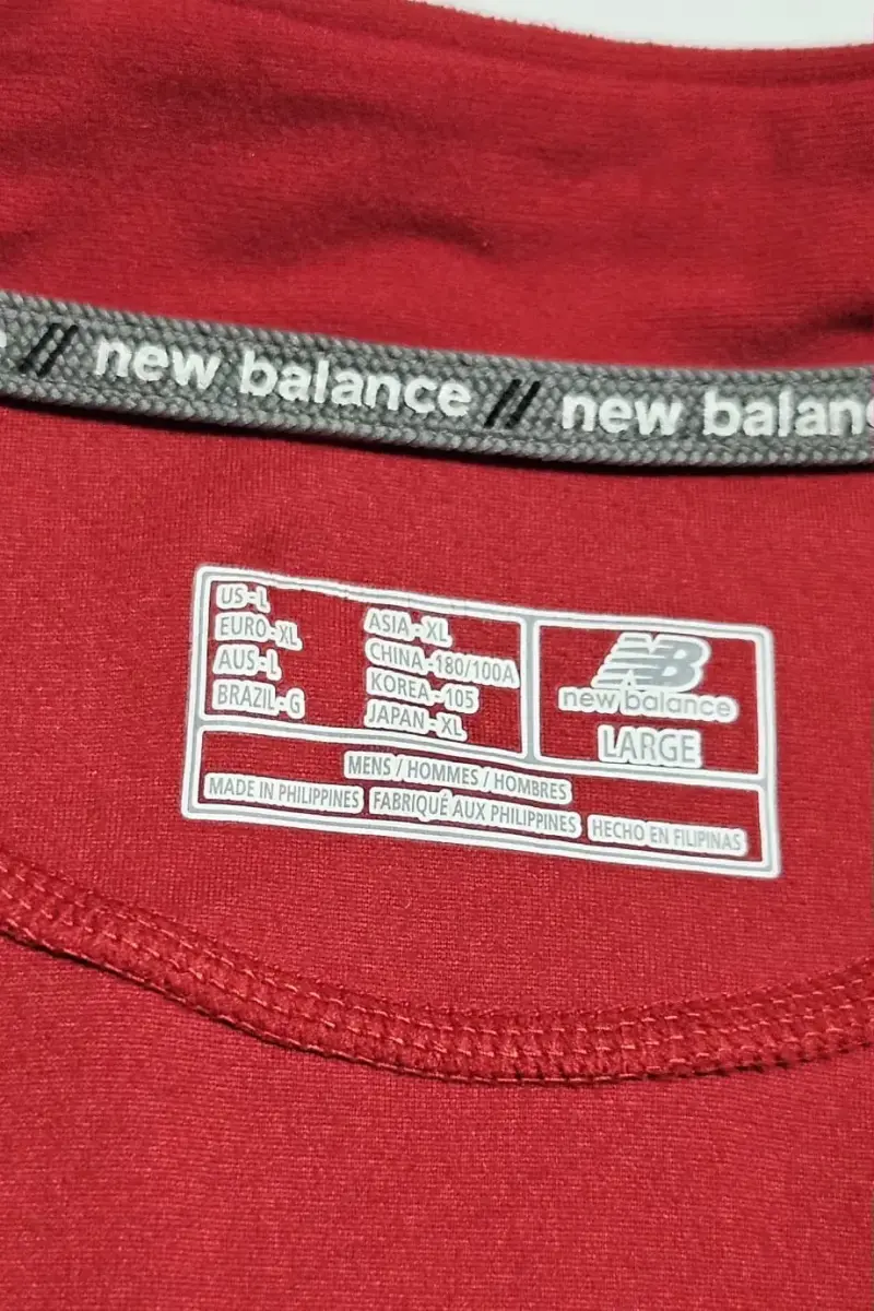 Polerón deportivo rojo New Balance para hombre - 5