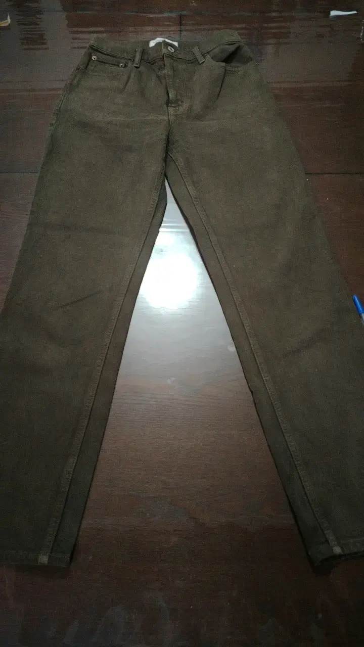 Jeans verde oliva para mujer estilo clásico - 4