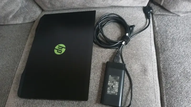 Laptop HP Gaming con Intel Core i5 y 16GB RAM - 3
