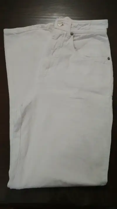Pantalones de mezclilla blancos para mujer - miniatura 1