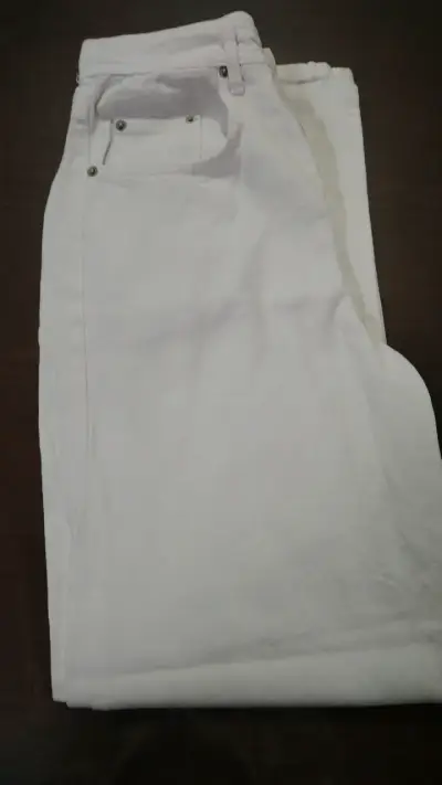 Pantalones de mezclilla blancos para mujer - miniatura 2