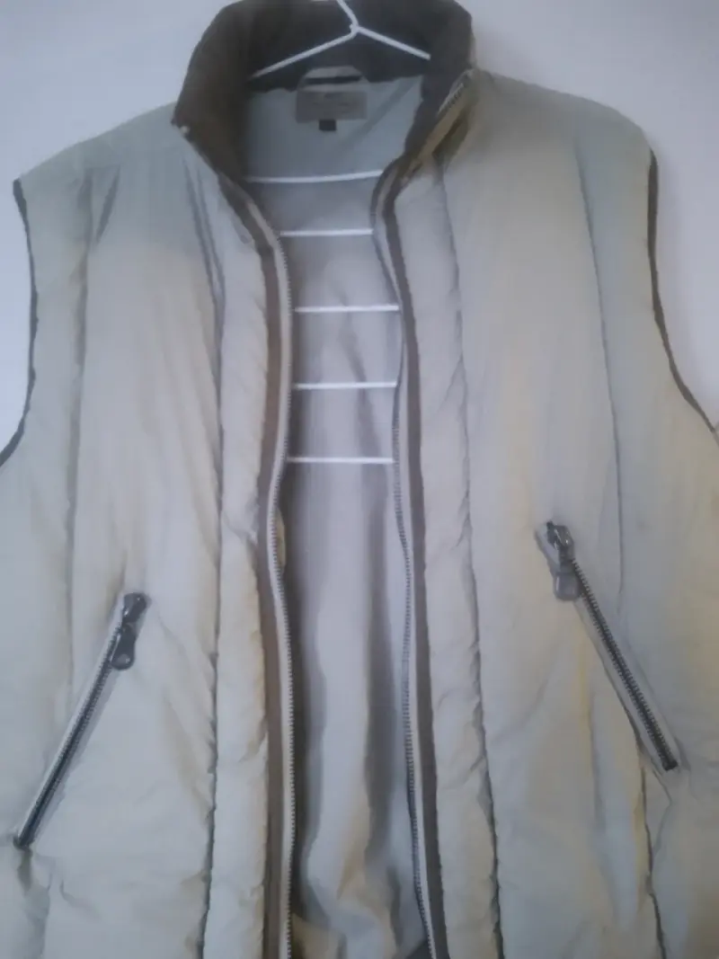 Chaleco sin mangas acolchado beige - 2