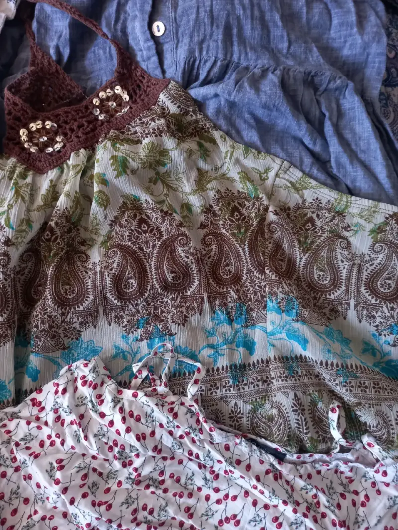 Lote de camisas y blusas variadas Rue21 - 4