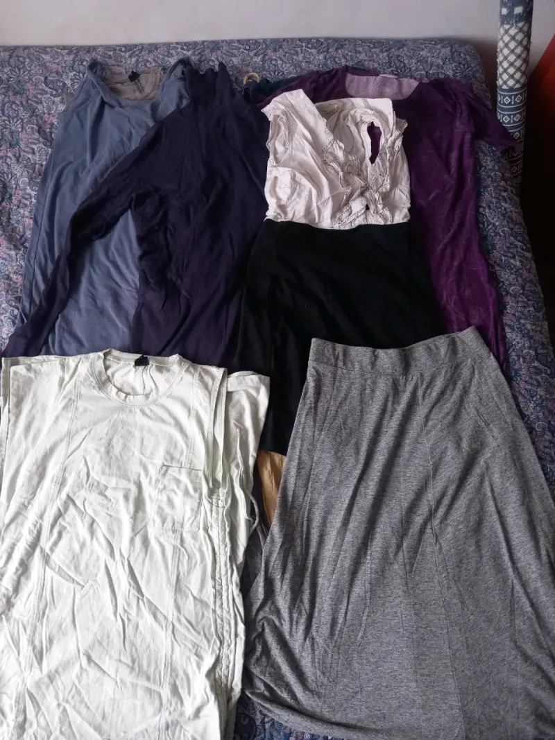 Lote de Enteritos y vestidos