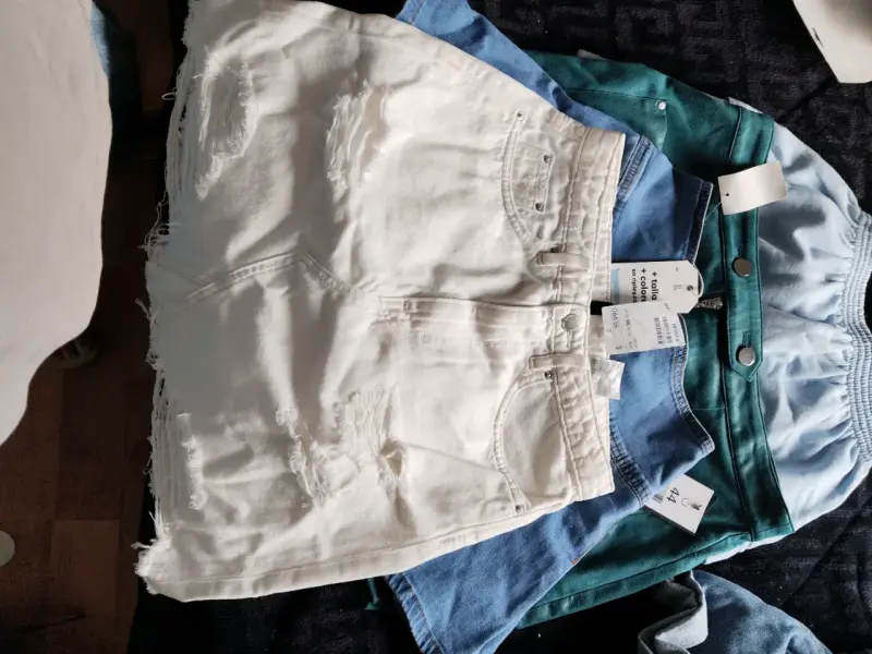 Lote de pantalones y faldas para mujer en varios colores - 3