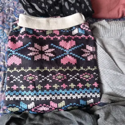 Lote de  sweaters y polerones de mujer en varios - miniatura 2