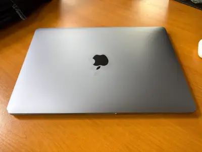 MacBook Pro 13 pulgadas 2019 Intel Core i5 - miniatura 1