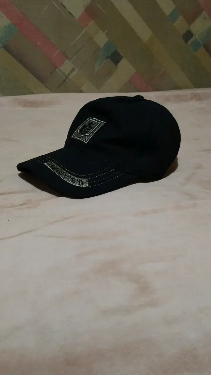 Gorra negra con diseño bordado Militar USA - 1