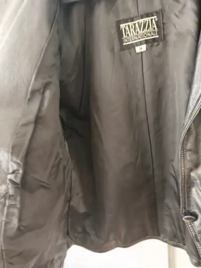 Chaqueta de cuero negra Tarazzia talla M - miniatura 4