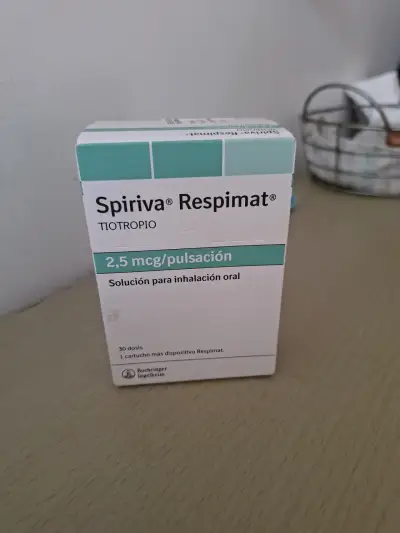 Inhalador Trelegy Ellipta 92/55/22 mcg 30 dosis - miniatura 2