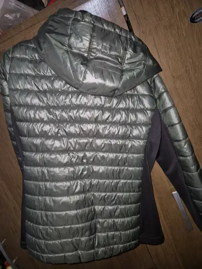 Chaqueta Calvin Klein Performance verde acolchada - miniatura 2