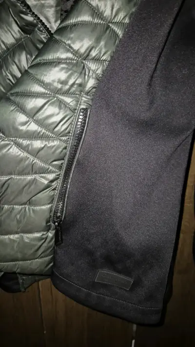 Chaqueta Calvin Klein Performance verde acolchada - miniatura 4