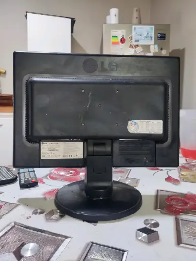 Monitor LG Flatron W1742S de 17 pulgadas - miniatura 5