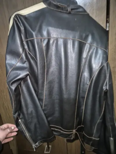 Chaqueta de cuero negra con detalles beige Foster - miniatura 2