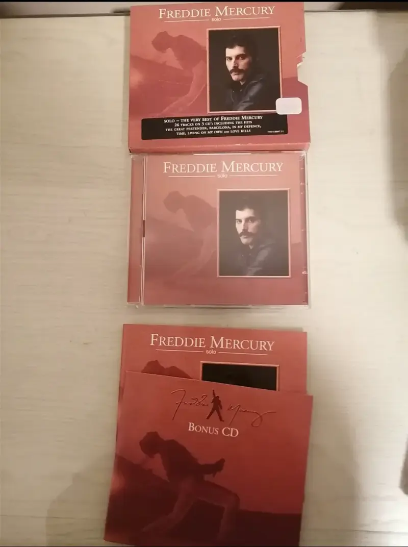 Colección de CDs Freddie Mercury Solo, Excelente - 1