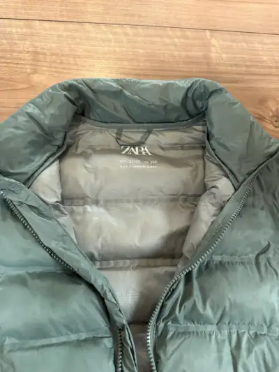 Parka sin mangas Zara para niños. Talla 11-12 - miniatura 2